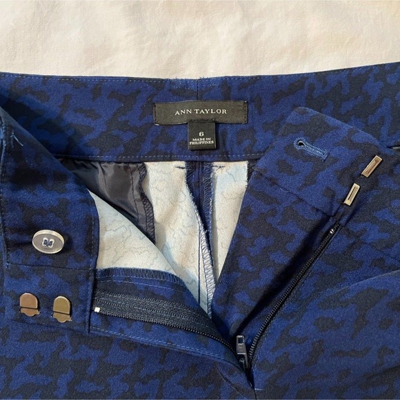 Women's Ann Taylor Size 6 Dress Pants - Picture 2 of 7